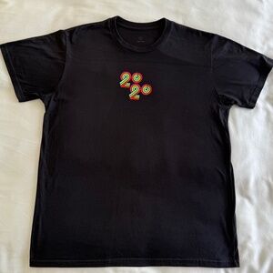 Apple Employee Close Your Rings Challenge 2020 T-Shirt